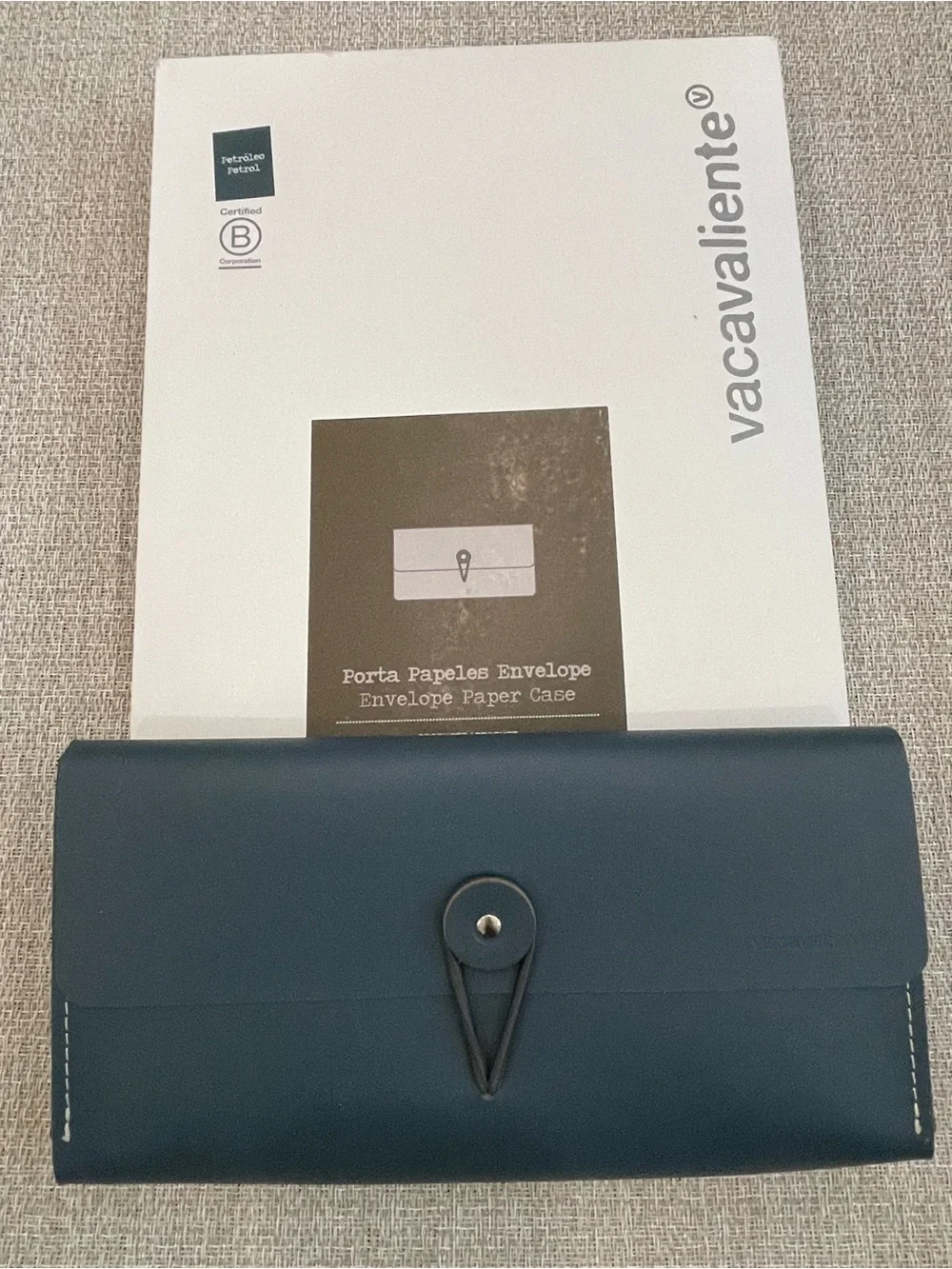 vacavaliente Envelope Paper Case - Dark Teal Leather Wallet - NEW